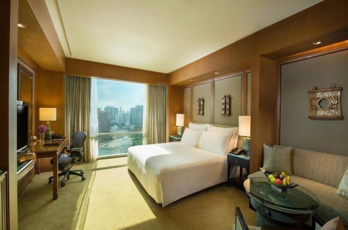 booking hotel