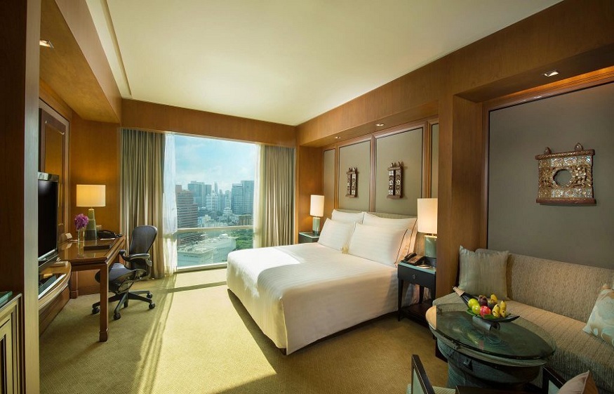 booking hotel
