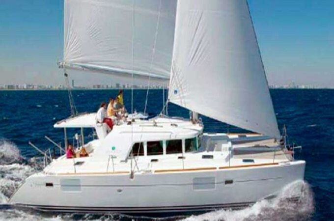 catamaran rentals cancun